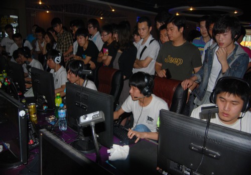 不敌GEN掉入败者组 G2更博：败者组buff激活