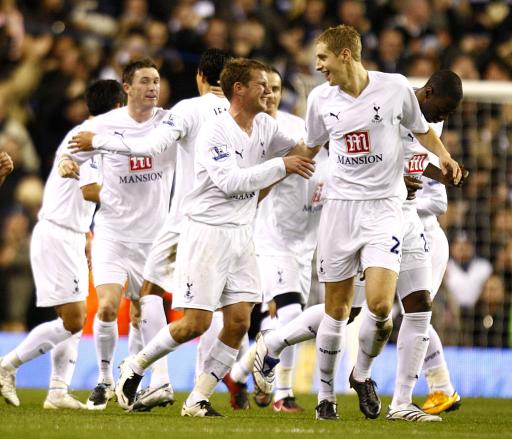 反T1装甲启动！Chovy阿狸两度单杀 T1双C轮流暴毙遭GEN横扫