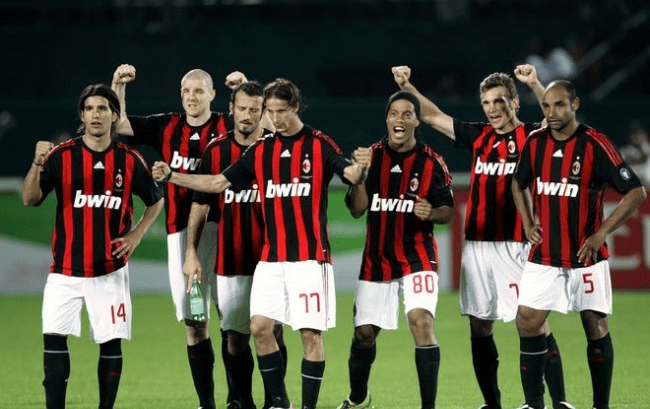 操作大师！ Peanut 的大棒一步一步击败了 Chovy Hanwha Life Esports ，赢得了LCK杯冠军